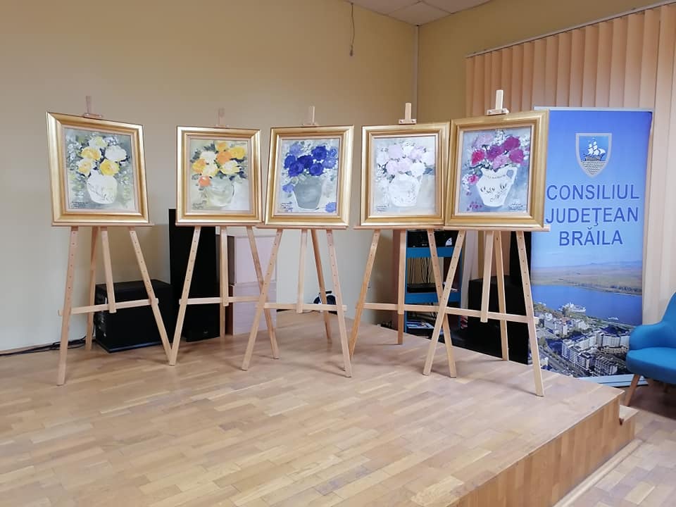 Imagini de la cea de a nouăsprezecea expoziție de pictură marca PAUL SURUGIU - FUEGO – „Crizantema de Aur” - Centrul Județean pentru Conservarea și Promovarea Culturii Tradiționale Brăila (14 decembrie 2021)